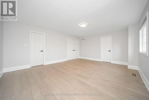 5843 Rainspring Drive, Mississauga, ON - Indoor Photo Showing Other Room