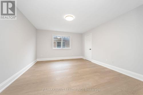 5843 Rainspring Drive, Mississauga, ON - Indoor Photo Showing Other Room
