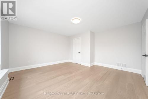 5843 Rainspring Drive, Mississauga, ON - Indoor Photo Showing Other Room