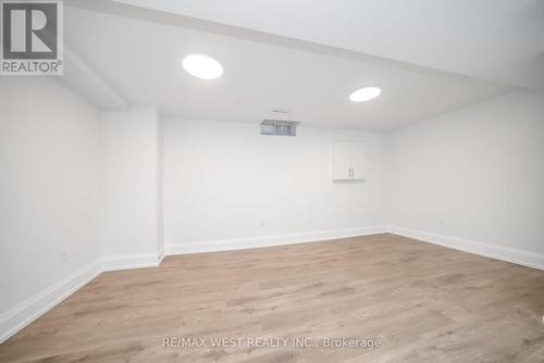 5843 Rainspring Drive, Mississauga, ON - Indoor Photo Showing Other Room