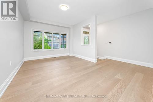 5843 Rainspring Drive, Mississauga, ON - Indoor Photo Showing Other Room