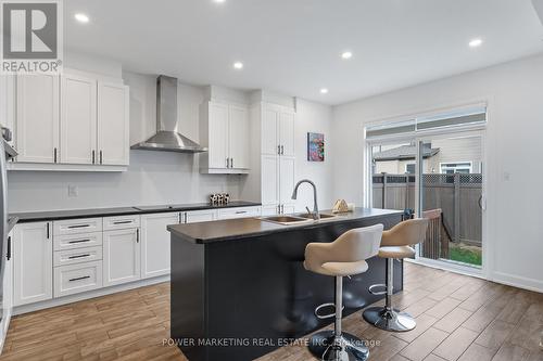 159 Celestial Grove, Ottawa, ON - Indoor Photo Showing Kitchen With Upgraded Kitchen