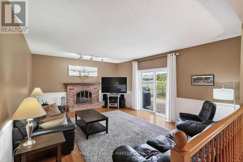 1613 Blakely Drive, Cornwall, ON - Indoor Photo Showing Living Room With Fireplace