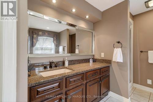 1613 Blakely Drive, Cornwall, ON - Indoor Photo Showing Bathroom