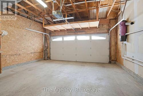 110 Leeson Street S, East Luther Grand Valley, ON - Indoor Photo Showing Garage
