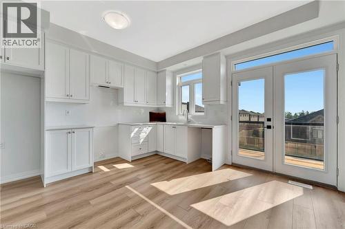 55 Tom Brown Drive Unit# 90, Paris, ON - Indoor Photo Showing Kitchen
