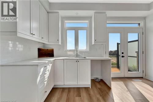55 Tom Brown Drive Unit# 90, Paris, ON - Indoor Photo Showing Kitchen