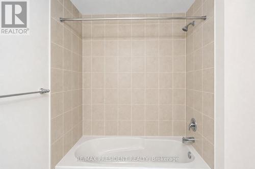 34 Eberly Woods Drive, Caledon, ON - Indoor Photo Showing Bathroom