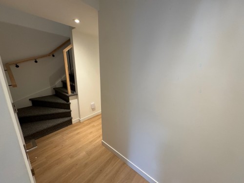 Hall d'entrée/Vestibule - 5963 Av. Papineau, Montréal (Rosemont/La Petite-Patrie), QC - Indoor Photo Showing Other Room