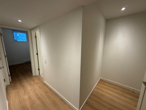 Hall d'entrée/Vestibule - 5963 Av. Papineau, Montréal (Rosemont/La Petite-Patrie), QC - Indoor Photo Showing Other Room