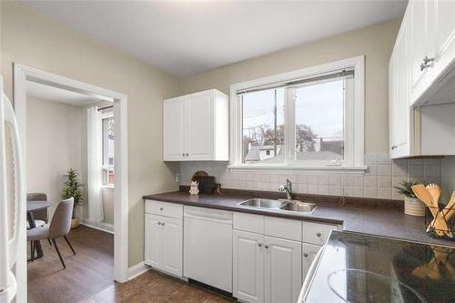 385 Moorgate St, Winnipeg, MB 