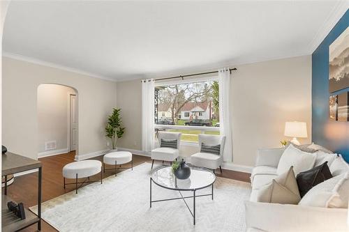 385 Moorgate St, Winnipeg, MB 