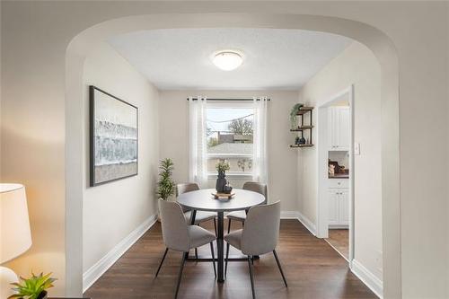 385 Moorgate St, Winnipeg, MB 