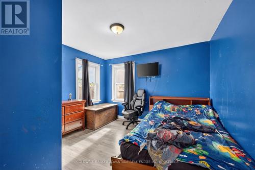397 Navy Street, Welland (Lincoln/Crowland), ON - Indoor Photo Showing Bedroom
