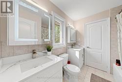 Semi- ensuite bathroom - 
