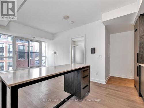 205 - 560 RIDEAU STREET , Ottawa, Ontario K1N 5Z8 4