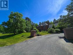2 HERON TRAIL Whitchurch-Stouffville, ON L3Y 4W1