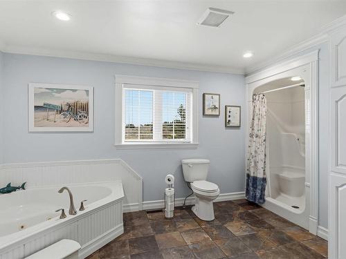 63 Chemin Dixon Road, Grosses Coques, NS 