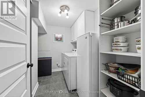 101 - 222 First Street E, Cornwall, ON - Indoor Photo Showing Laundry Room