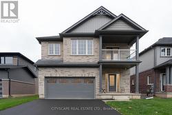 9259 WHITE OAK AVENUE  Niagara Falls, ON L2G 3P6