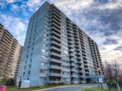 740 Boul. Montpellier  Montréal (Saint-Laurent), QC H4L 5B1