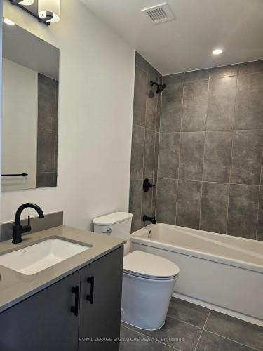 D804-4878 Powers Common, Burlington, ON - Indoor Photo Showing Bathroom