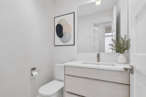 Powder room - 309 Ch. Du Golf, Montréal (Verdun/Île-Des-Soeurs), QC - Indoor Photo Showing Bathroom