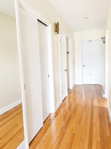 Hall d'entrée/Vestibule - 380 17E Rue, Shawinigan, QC - Indoor Photo Showing Other Room