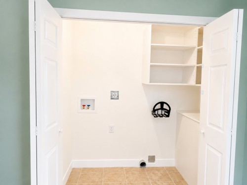 Salle de lavage - 380 17E Rue, Shawinigan, QC - Indoor