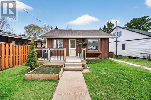 23 HIGHLAND CRESCENT  Parry Sound, ON P2A 1N7