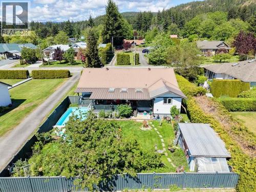 6060 LOIS STREET  Powell River, BC V8A 4T7