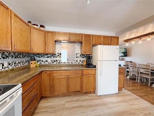 136 Newman Ave, Winnipeg, MB 