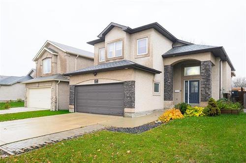154 Heartstone DR  Winnipeg, MB R2C 3W1