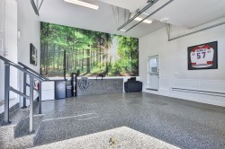 Garage - 