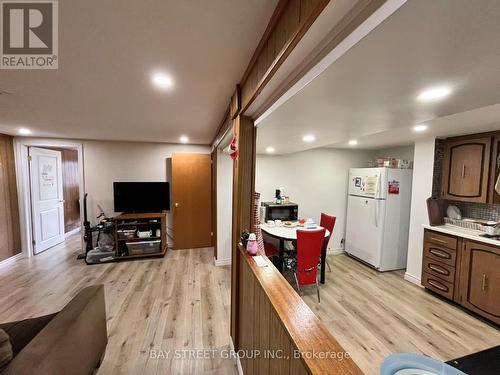 116 Apache Trail, Toronto, ON - Indoor