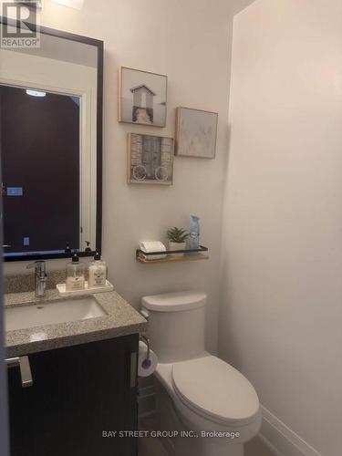 Th05 - 394 Highway 7 Avenue E, Richmond Hill, ON - Indoor Photo Showing Bathroom