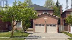 136 WORTH BOULEVARD  Vaughan, ON L4J 7V5