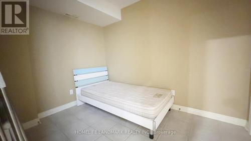 136 Worth Boulevard, Vaughan, ON - Indoor Photo Showing Bedroom