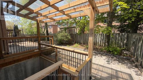 136 Worth Boulevard, Vaughan, ON - Outdoor