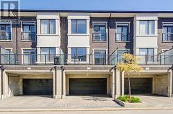 29 LAFFERTY LANE  Richmond Hill, ON L4C 0Z8