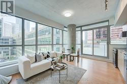 403 - 375 KING STREET W Toronto, ON M5V 1K5