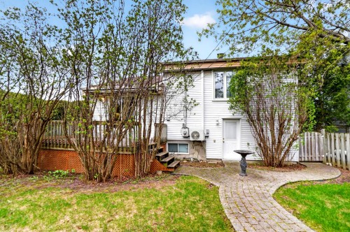 Back of Structure - 201 Rue Nadeau, Repentigny (Repentigny), QC - Outdoor