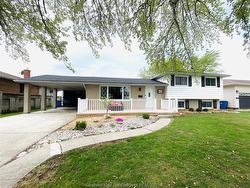 622 Sandra Crescent Wallaceburg, ON N8A 2C6