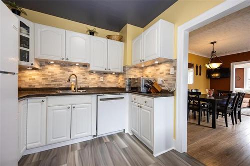 1058 Downing St, Winnipeg, MB 