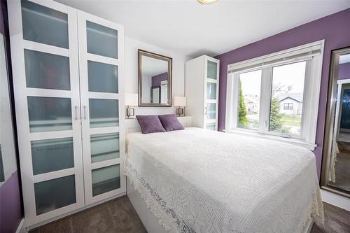 1058 Downing St, Winnipeg, MB 