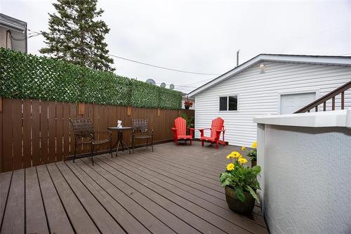 1058 Downing St, Winnipeg, MB 