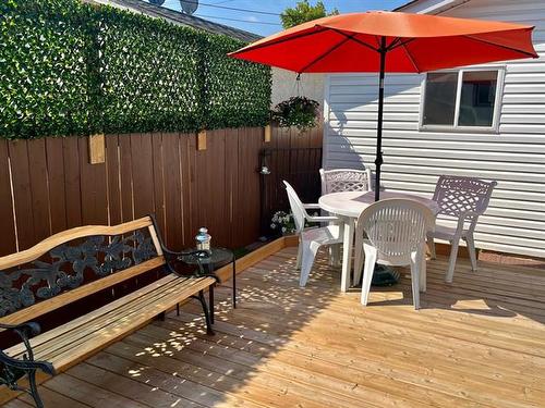 1058 Downing St, Winnipeg, MB 