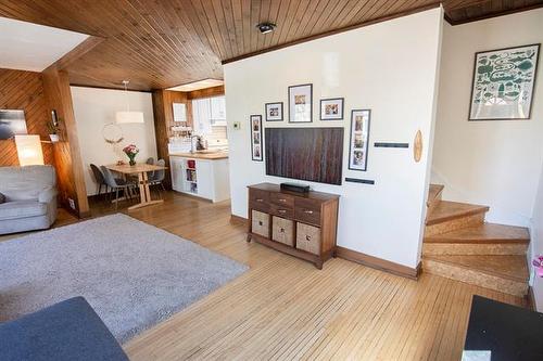 591 Minto St, Winnipeg, MB 