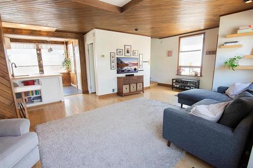 591 Minto St, Winnipeg, MB 
