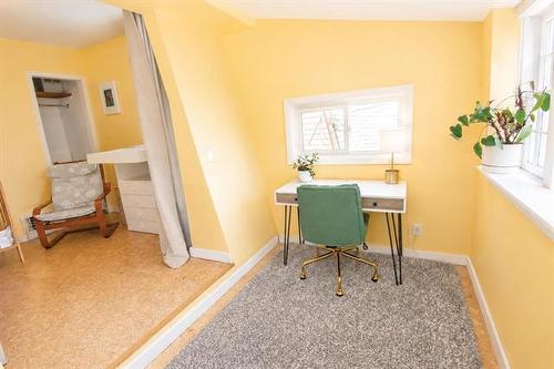 591 Minto St, Winnipeg, MB 
